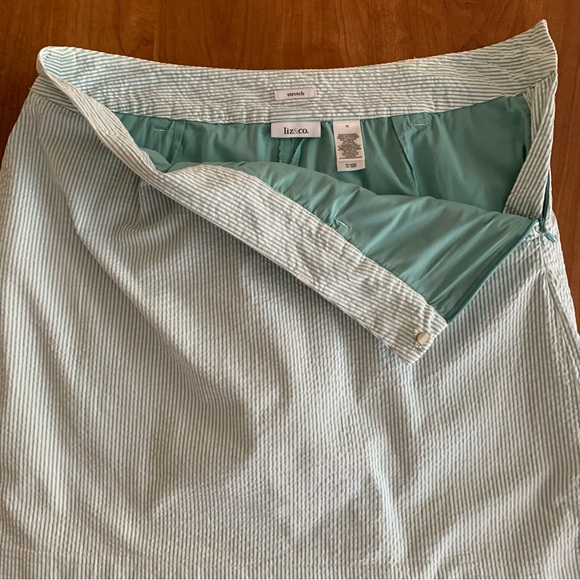 Liz & Co. Mint Striped Seersucker Skort Womens 10 With Pockets - Picture 9 of 11